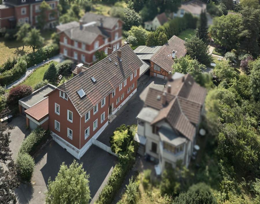 Leopold'S Apartments Mit Garten Und Vesteblick Mitten In Coburg Exterior foto